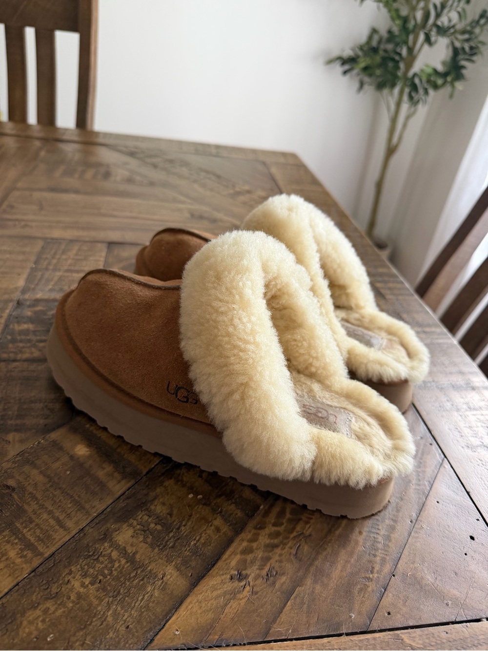 UGG Platform Chestnut Slippers